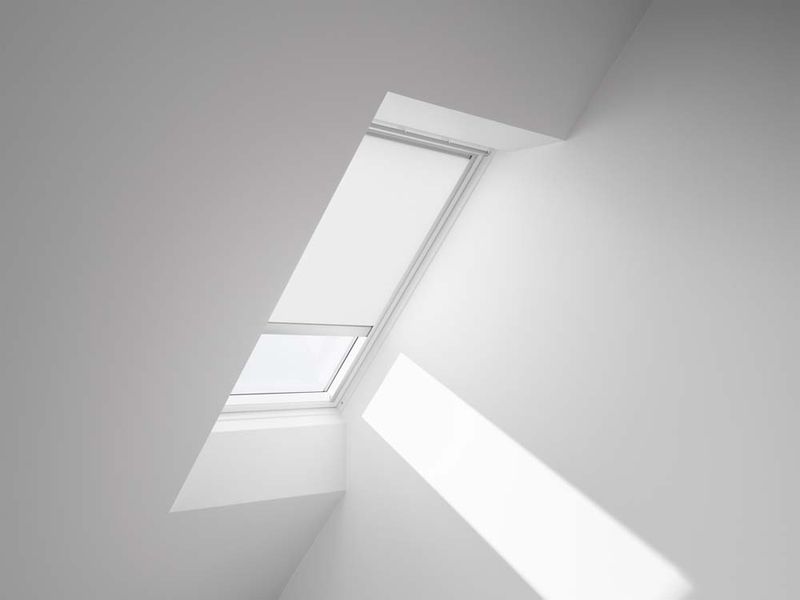 VELUX Solar Roller Blind