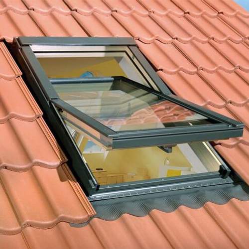 OptiLight Centre Pivot Roof Window 66cm x 118cm Roofing Superstore®