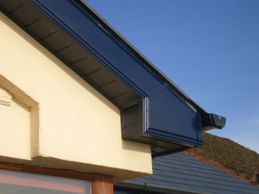 uPVC 175mm Fascia Board (10mm Cappit Square Edged) 5m Regal Blue