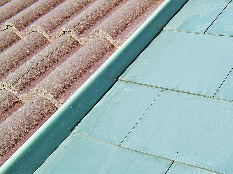 Danelaw Dry Fix Roofing GRP Bonding Gutter 100mm 3m Length Roofing