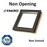 FNP P2/07 Fakro Non-Opening Pine Roof Window - 78cm x 140cm